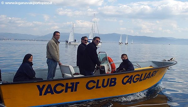 Finalmente una giornata adatta al plasticone. Anche Chicco Clivio e company avranno tirato un sospiro di sollievo