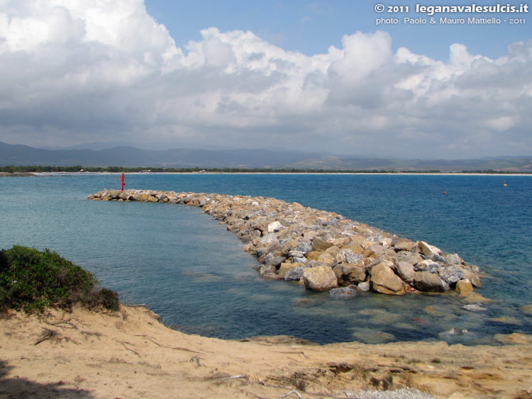 Porto Pino - lavori canale - 08.06.2011
