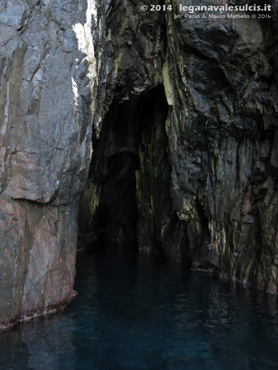 LNI Sulcis - Agosto 2014,grotta della Punta di Cala Piombo
