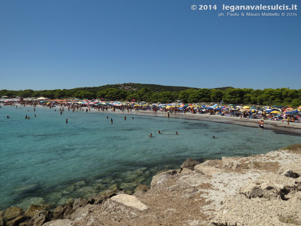 LNI Sulcis - Agosto 2014,Porto Pino, prima spiaggia affollata
