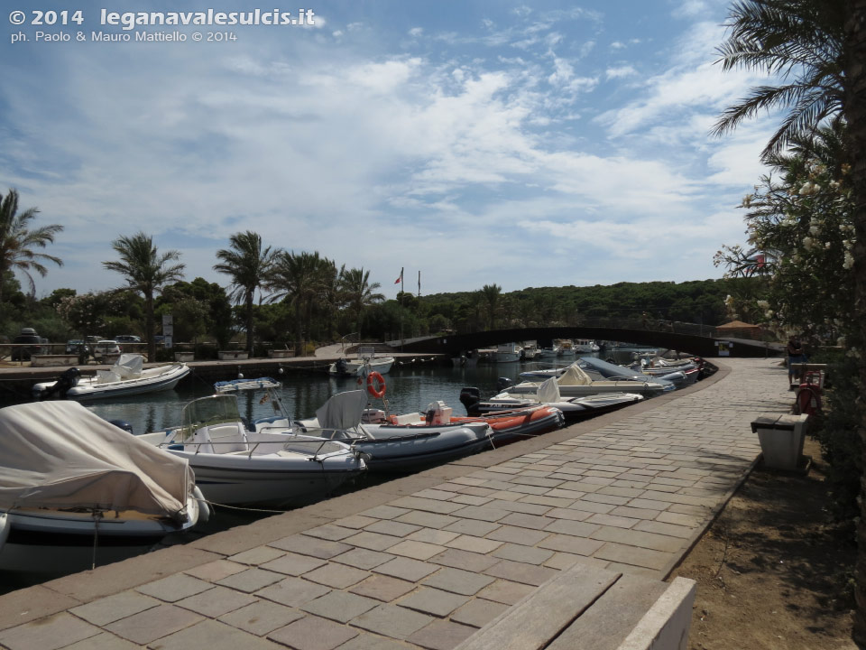 LNI Sulcis - Agosto 2014,canale di porto Pino
