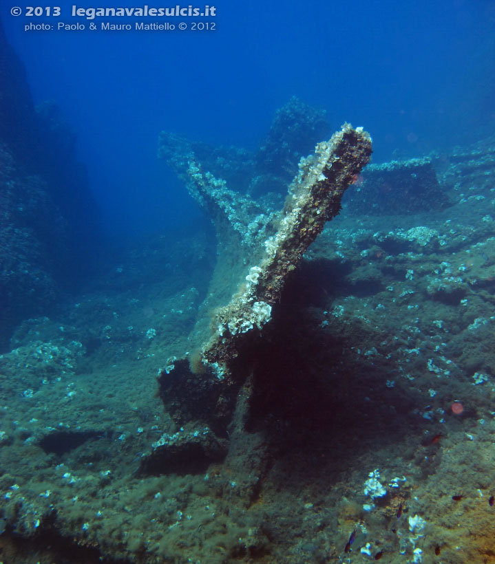 Porto Pino foto subacquee - 2012 - Relitto della punta di Cala Piombo