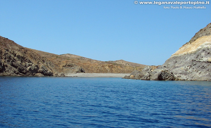 P.Zafferano - Cala Brigantina, accanto a P.Zafferano (con C.Brigantina era indicato, nelle antiche carte della Sardegna, P.Zafferano stesso)
